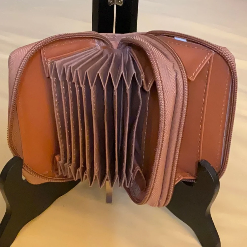 Source Unknown Brown Key & Card Holder with Zipper Closure